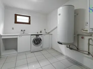 Pronájem rodinného domu, Praha - Kyje, Černičná, 150 m2