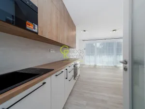 Pronájem bytu 1+kk, Praha - Kbely, Mladoboleslavská, 40 m2