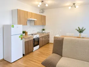 Pronájem bytu 2+kk, Praha - Střížkov, Střížkovská, 55 m2