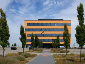Pronájem kanceláře, Praha - Horní Počernice, Do Čertous, 550 m2