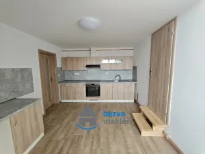 Pronájem bytu 3+1, Pardubice, K Višňovce, 88 m2