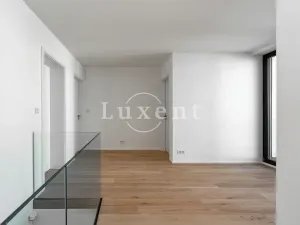 Prodej rodinného domu, Velké Popovice, Malostranská, 350 m2