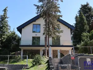 Pronájem vícegeneračního domu, Praha - Stodůlky, V borovičkách, 193 m2