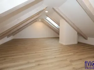 Pronájem vícegeneračního domu, Praha - Stodůlky, V borovičkách, 193 m2