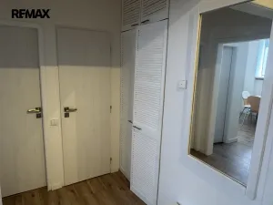 Pronájem bytu 2+1, Karlovy Vary, Jateční, 55 m2