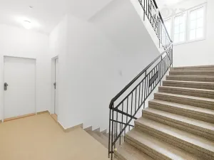 Prodej bytu 1+kk, Praha - Záběhlice, U zákrutu, 28 m2
