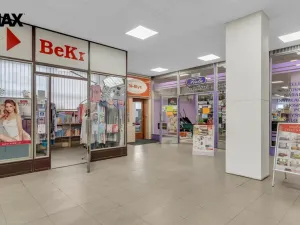 Prodej obchodního prostoru, Třebíč - Vnitřní Město, Komenského nám., 1008 m2