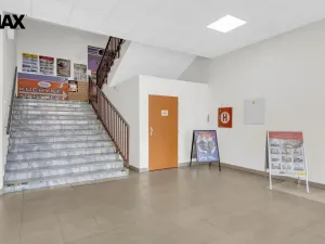 Prodej obchodního prostoru, Třebíč - Vnitřní Město, Komenského nám., 1008 m2