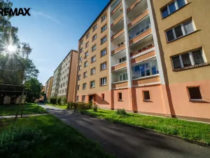 Prodej bytu 3+1, Karlovy Vary, Krymská, 71 m2
