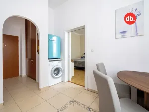 Prodej bytu 1+1, Karlovy Vary, Raisova, 44 m2