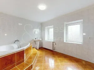 Prodej rodinného domu, Chroustovice, náměstí Josefa Haška, 205 m2