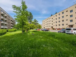 Pronájem bytu 2+1, Hradec Králové, Labská kotlina, 55 m2