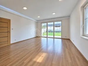 Pronájem rodinného domu, Postřižín, Na Stráni, 80 m2