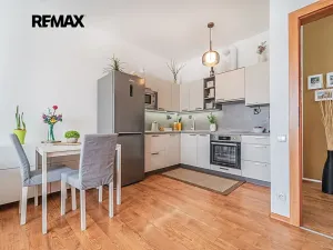 Pronájem bytu 2+kk, Slaný, Kybalova, 56 m2