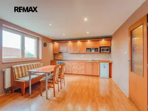 Prodej rodinného domu, Pernarec, 220 m2