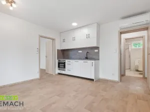 Pronájem bytu 2+kk, Uherské Hradiště - Mařatice, Sokolovská, 42 m2