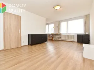Pronájem bytu 1+kk, Králův Dvůr, Nad Stadionem, 29 m2