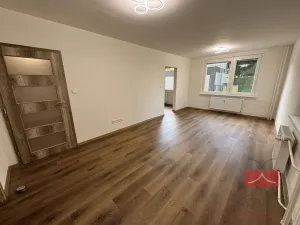 Pronájem bytu 4+1, Havlíčkův Brod, Smetanovo náměstí, 87 m2