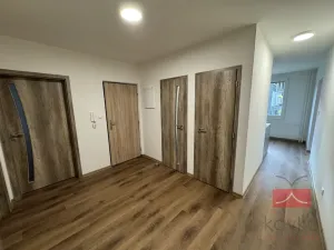 Pronájem bytu 4+1, Havlíčkův Brod, Smetanovo náměstí, 87 m2