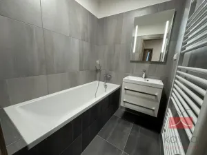 Pronájem bytu 4+1, Havlíčkův Brod, Smetanovo náměstí, 87 m2