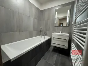 Pronájem bytu 4+1, Havlíčkův Brod, Smetanovo náměstí, 87 m2