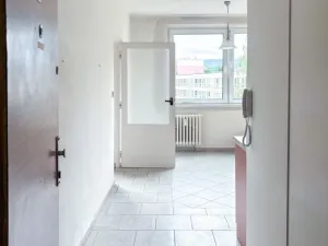 Pronájem bytu 1+1, Děčín - Děčín VI-Letná, Školní, 35 m2