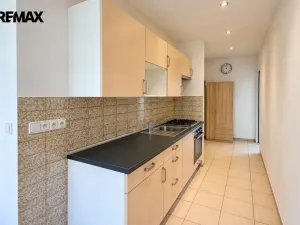 Prodej bytu 2+1, Praha - Kamýk, Vnoučkova, 62 m2