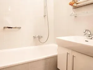 Pronájem bytu 3+1, Praha - Vyšehrad, Svobodova, 97 m2
