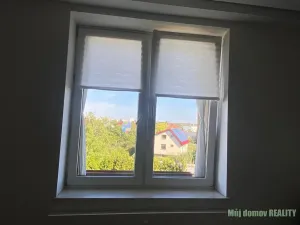 Pronájem bytu 1+kk, Praha - Suchdol, Suchdolské náměstí, 30 m2