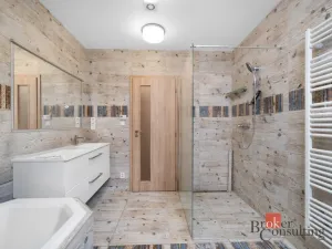 Prodej rodinného domu, Pozořice, U školy, 466 m2