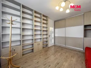 Pronájem bytu 1+1, Praha - Letňany, Dobratická, 31 m2