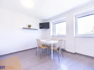 Prodej apartmánu, Staré Město - Stříbrnice, 450 m2