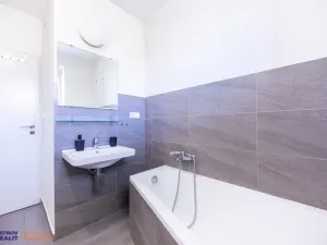 Prodej apartmánu, Staré Město - Stříbrnice, 450 m2