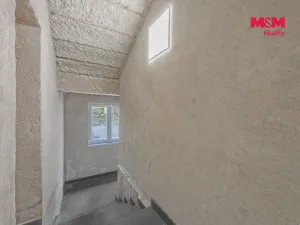 Pronájem komerční nemovitosti, Praha, Seifertova, 100 m2