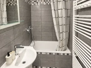 Pronájem bytu 1+kk, Praha, Květnového vítězství, 55 m2