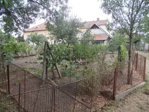 Pronájem - jiné, Kuchařovice, V Zahradách, 100 m2