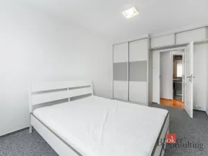 Pronájem bytu 3+kk, Praha - Prosek, Cihlářská, 74 m2