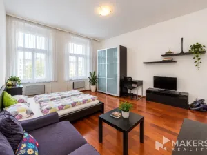 Prodej atypického bytu, Praha - Smíchov, Plzeňská, 190 m2