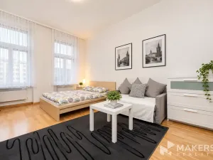 Prodej atypického bytu, Praha - Smíchov, Plzeňská, 190 m2