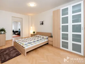 Prodej atypického bytu, Praha - Smíchov, Plzeňská, 190 m2