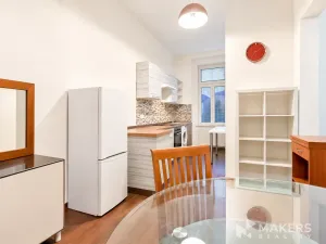 Prodej atypického bytu, Praha - Smíchov, Plzeňská, 190 m2