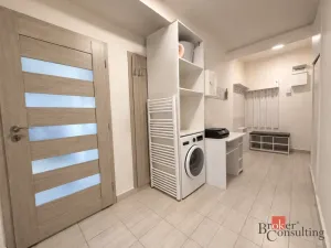 Prodej bytu 2+1, Plzeň - Jižní Předměstí, Kardinála Berana, 60 m2