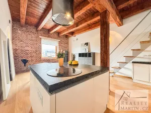 Prodej bytu 1+1, Praha, Bartoškova, 62 m2