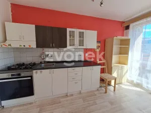 Pronájem bytu 1+1, Zlín, Hluboká, 37 m2