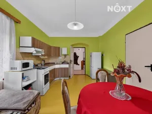 Prodej rodinného domu, Kožlany, Pražská, 200 m2