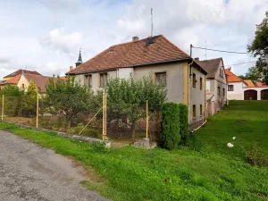 Prodej rodinného domu, Kožlany, Pražská, 200 m2
