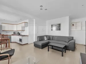 Pronájem bytu 3+kk, Hradec Králové, Štefánikova, 77 m2