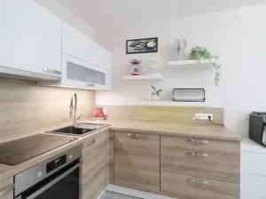 Prodej bytu 2+kk, Praha - Stodůlky, Běhounkova, 43 m2