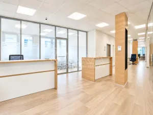 Pronájem kanceláře, Praha - Chodov, Roztylská, 650 m2