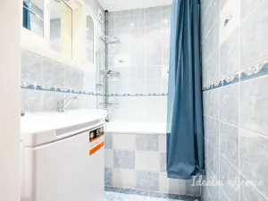 Pronájem bytu 2+kk, Praha - Petrovice, Lessnerova, 43 m2